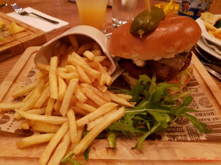 mid-week stay at bluestone - tasty burger in the farmhouse grill restaurant at bluestone
